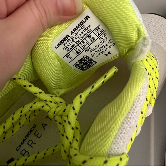 Under Armor Charged Breathe Print Womens shoes
Size 6. - Picture 6 of 6